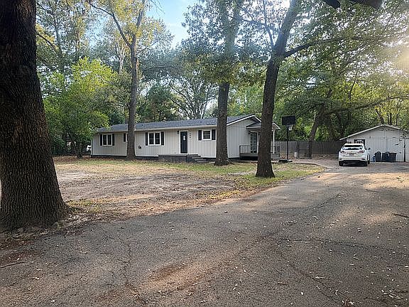 2nd image of 506 N Boyd St