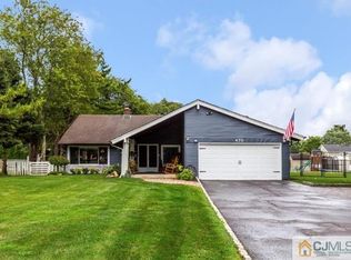 470 Iron Bridge Rd, Freehold, NJ 07728