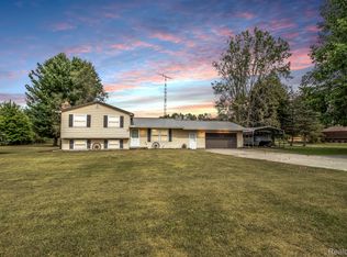 12360 Lake Rd, Montrose, MI 48457