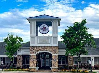 12916 Fox Bow Dr APT 204, Upper Marlboro, MD 20774