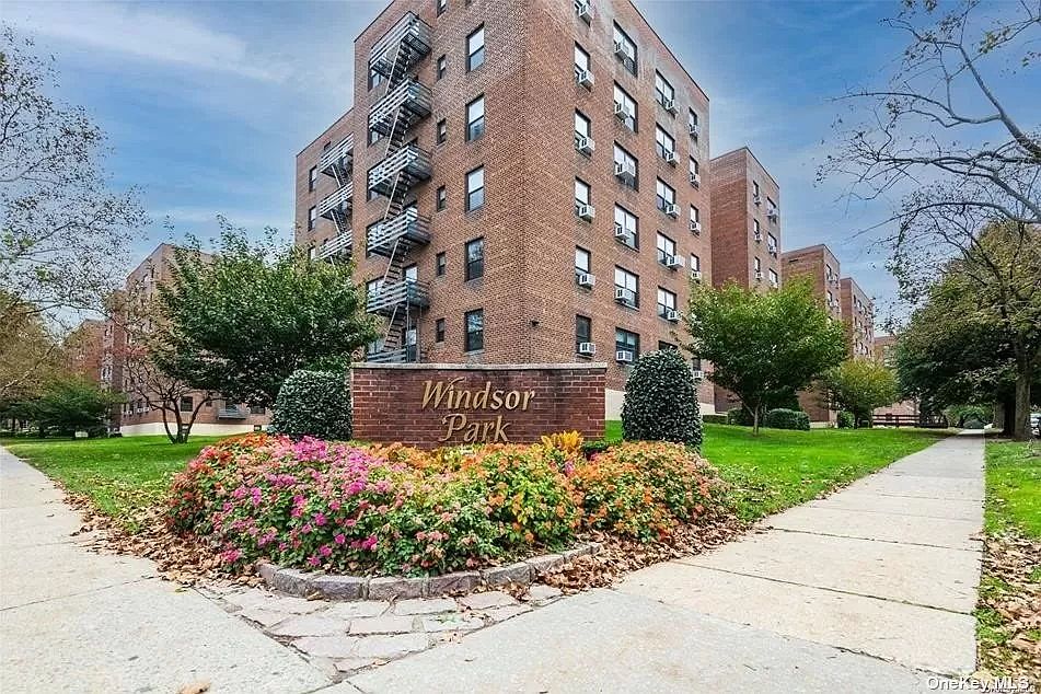 1st image of 73-55 210th St APT 5N