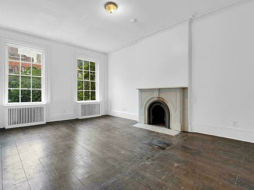 1st image of 27 Bank St APT 2