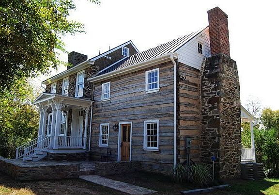 Ot Angle of front showing log 