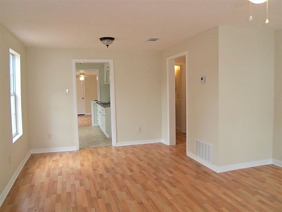 4th image of 505 Whippoorwill Ave
