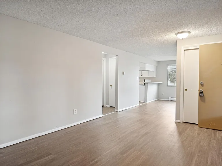 1014 W 17th Ave — Photo 18