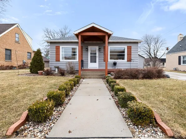 1444 Bilgo LANE, Kewaskum, WI 53040