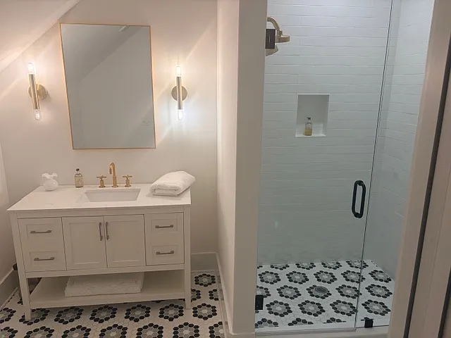 406 Yacht Club Ln — Photo 5