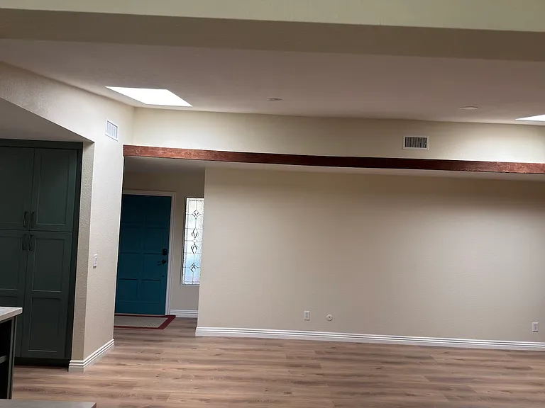 13919 York Ave — Photo 2