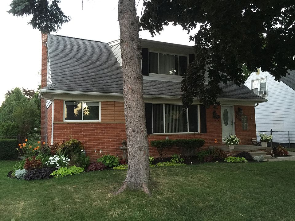 1st image of 17892 Peters St