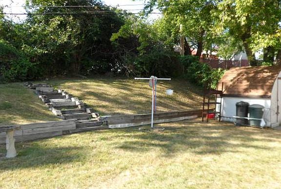 3rd image of 1719 Northfield Dr