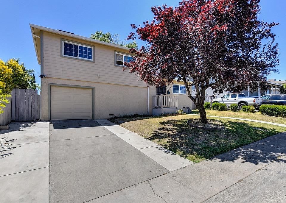 1st image of 4180 Cornelia Way