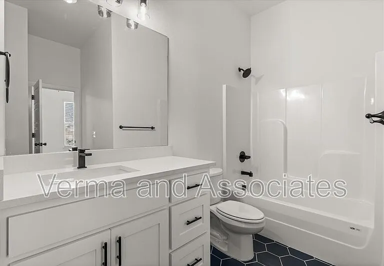 6300 Beacon St — Photo 13