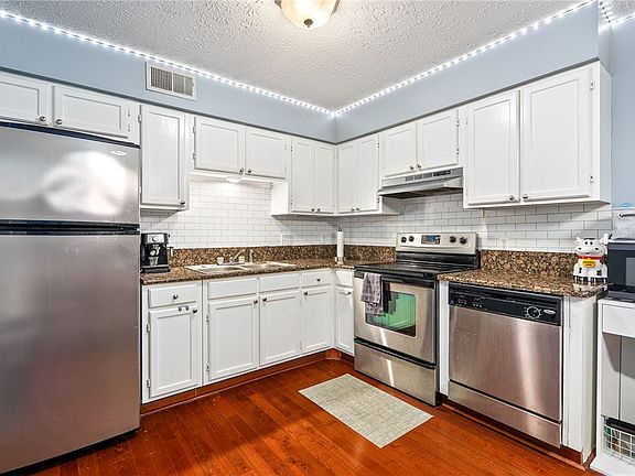 5th image of 522 N Donahue Dr APT 5