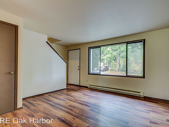 2nd image of 1130 SW Harrier Cir APT 1
