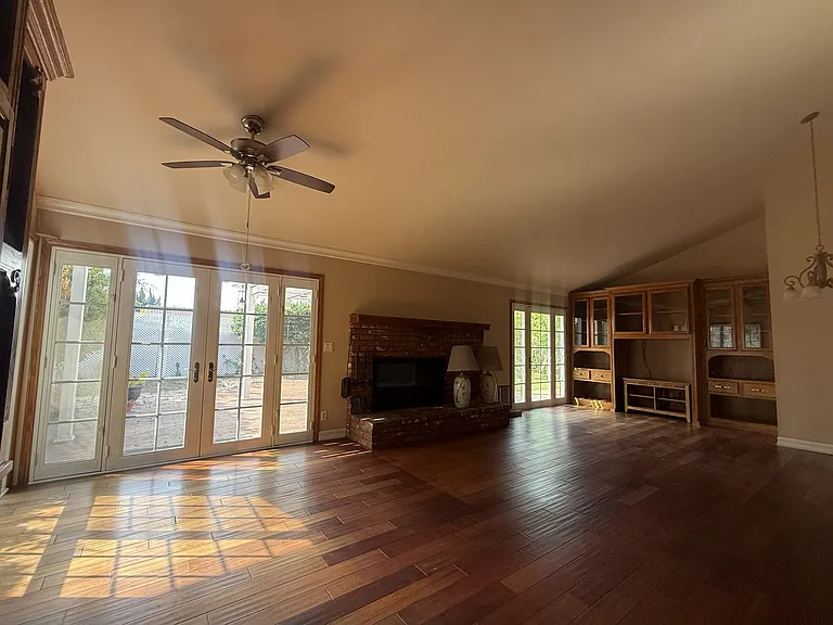 9270 Honeysuckle Ave — Photo 4