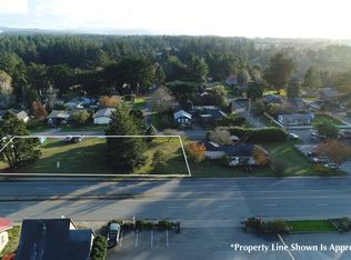 950 2nd St SE, Bandon, OR 97411