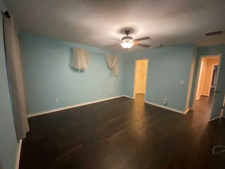 16125 Churchview Dr — Photo 35