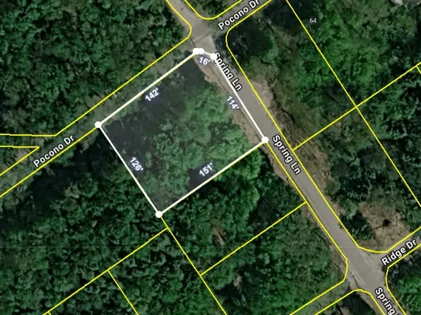 12 Spring Ln, Gouldsboro, PA 18424