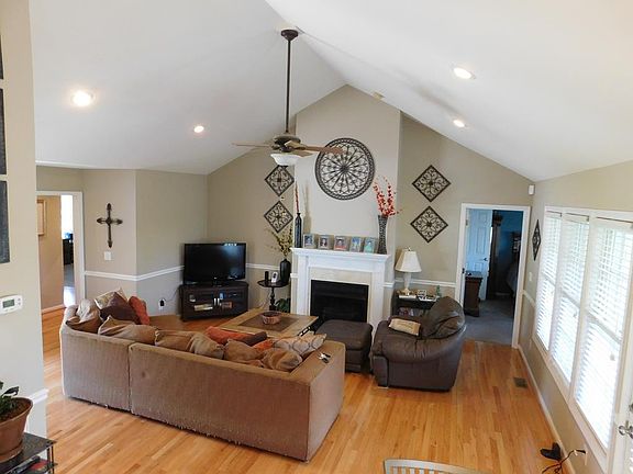 5th image of 324 Lexi Dr
