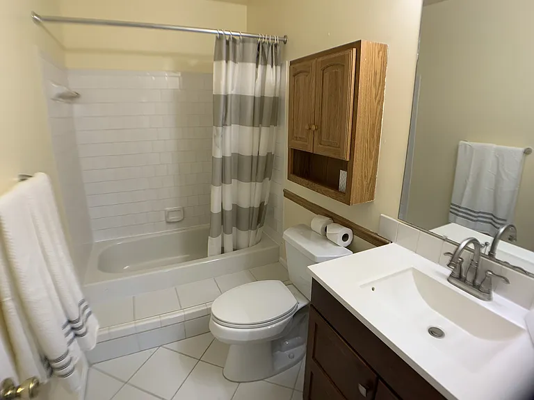 14233 Oakpointe Dr — Photo 11