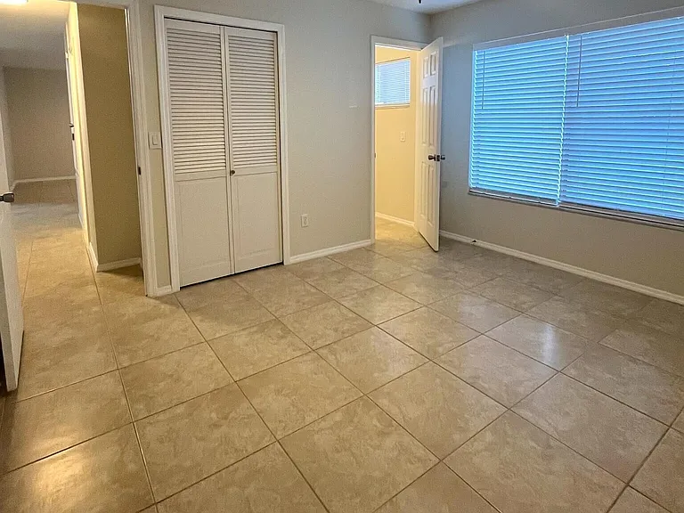 2030 SE Watercrest St — Photo 18