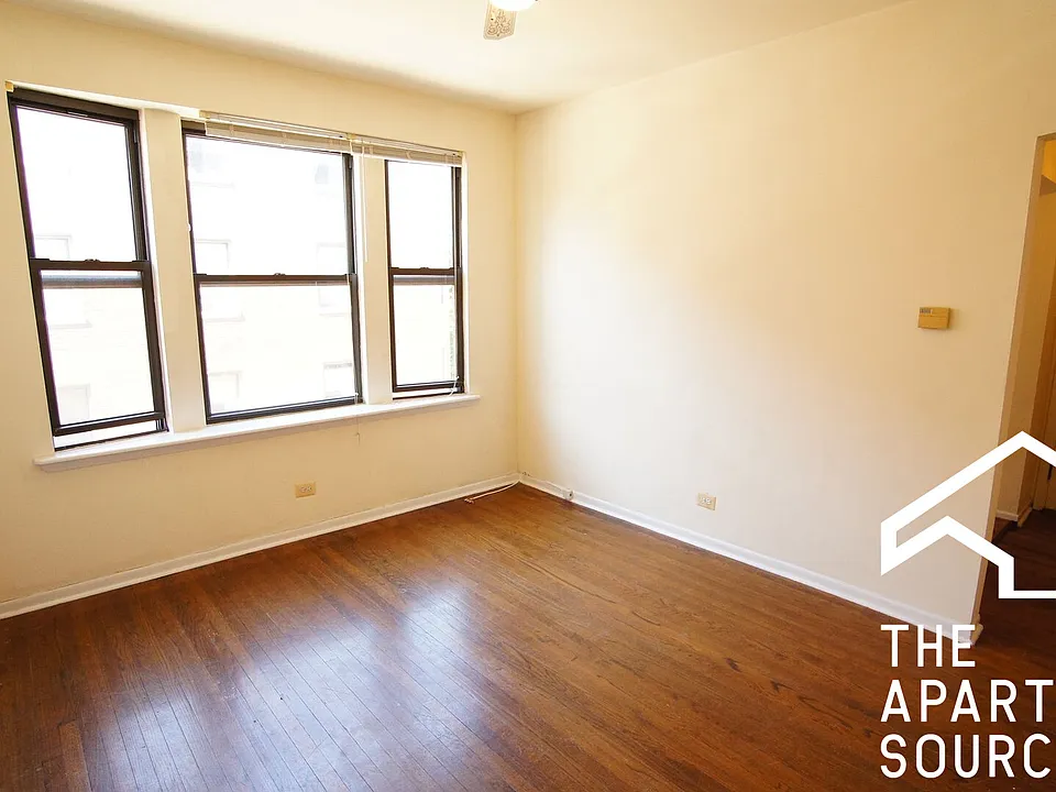 3145 W Medill Ave #2