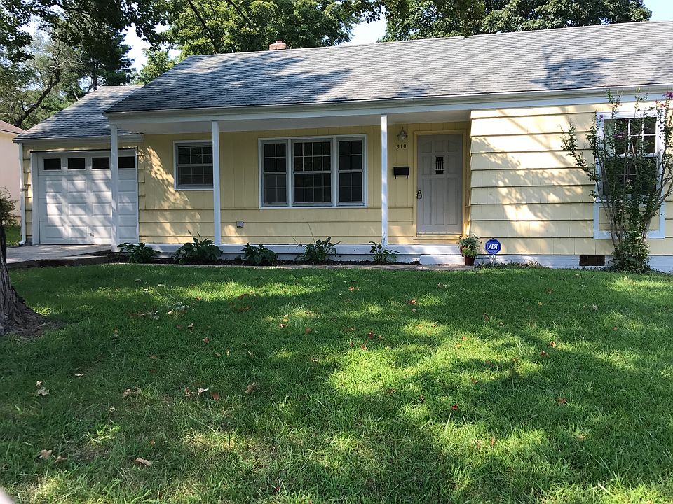 1st image of 610 W 88th St
