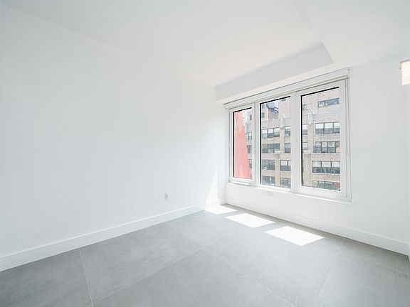 5th image of 339 W 38th St #17D