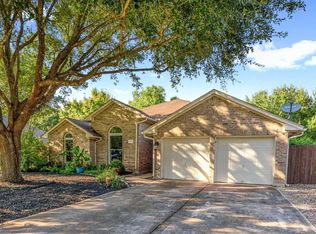 118 Cloverleaf Cv, Buda, TX 78610