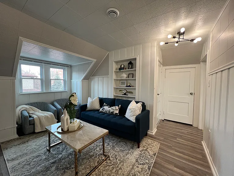 1084 Van Dyke St #301 — Photo 14