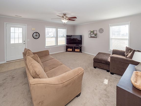 3rd image of 1403 Kimbles Ln #57