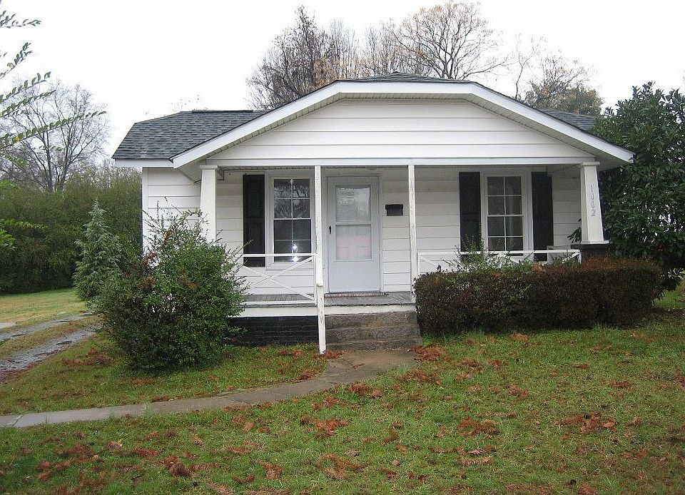 1st image of 1002 Pine St