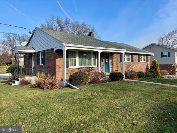 303 E 5th St, Boyertown, PA 19512