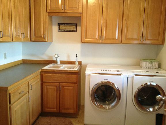 3rd image of 1033 Laguna Dr