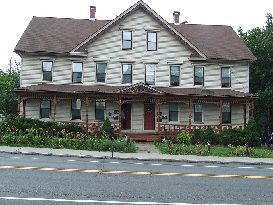 1st image of 129 Union St #129