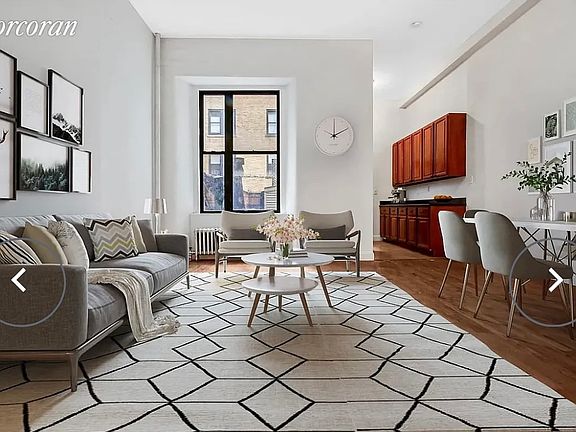 2nd image of 212 W 79th St APT 1C