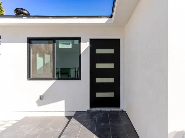 9813 Foothill Pl, Sylmar, CA 91342
