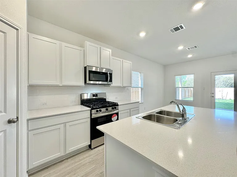 1316 Acorn Oak Dr — Photo 20