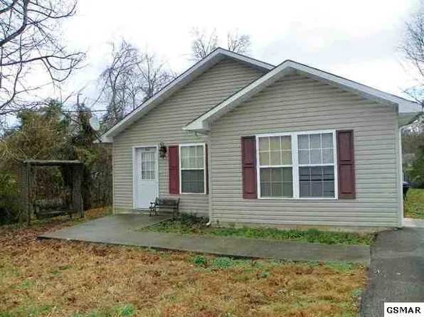 2553 Big River Overlook Dr, Sevierville, TN 37876