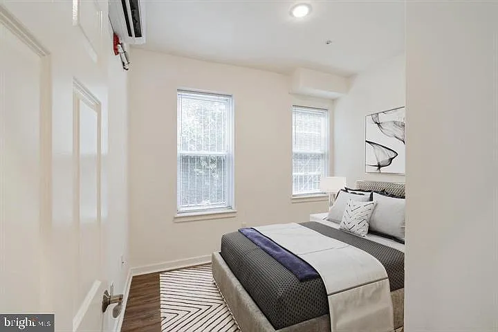 405 S 42nd St — Photo 4