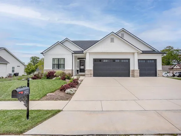 1402 Crimson King Way, Troy, IL 62294
