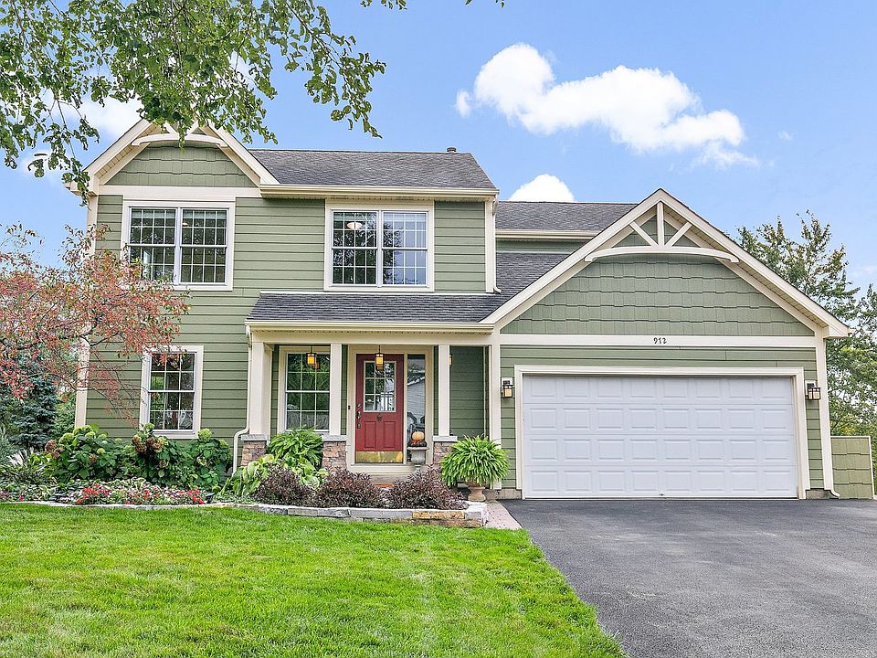 1st image of 912 Brandt Dr