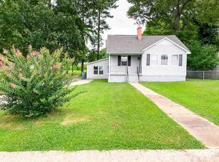 1405 Lynn St, Sheffield, AL 35660