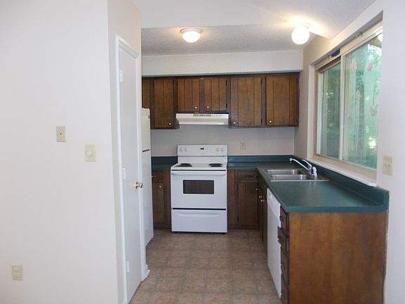 5th image of 11024 Kingfisher Dr