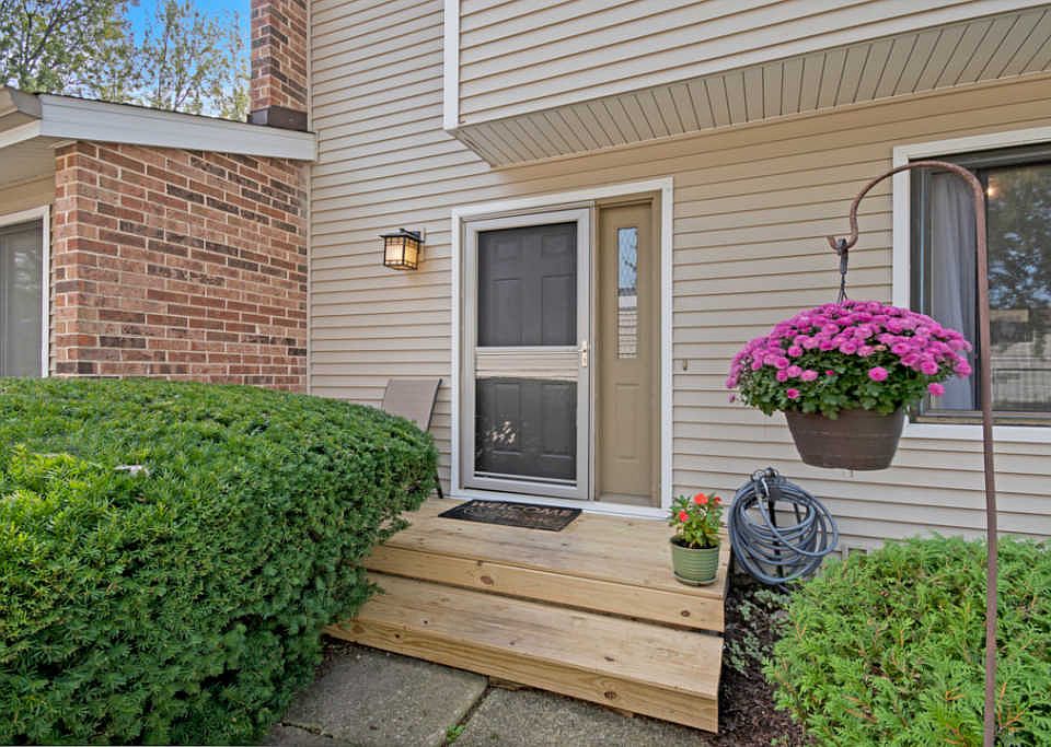 1st image of 1063 Rainwood Dr