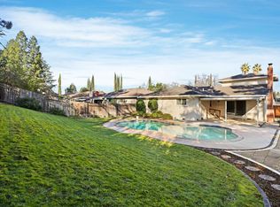 6438 Rolling Way, Carmichael, CA 95608