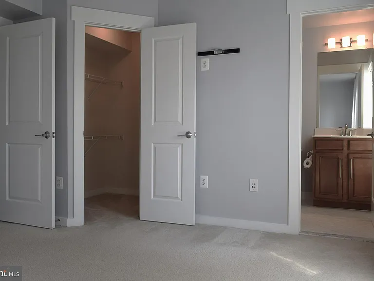 22447 Verde Gate Ter — Photo 25