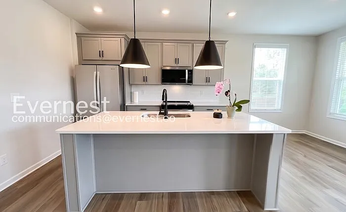 7726 Mistflower Cir — Photo 3