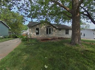1304 4th Ave SE, Altoona, IA 50009