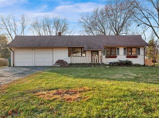8016 Chiltern Dr, Indianapolis, IN